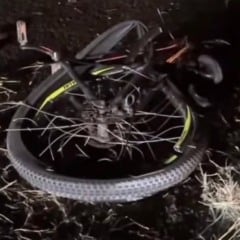  A ocorr&ecirc;ncia, registrada por volta das 20h, envolveu tr&ecirc;s ve&iacute;culos de passeio. (Foto: Reprodu&ccedil;&atilde;o/Redes Sociais)