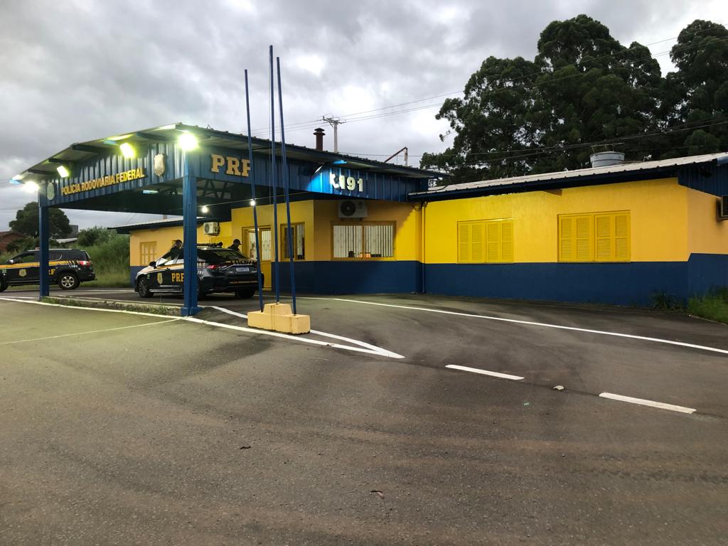 PRF salva bebê de 7 dias engasgado com leite na BR-470, em Veranópolis