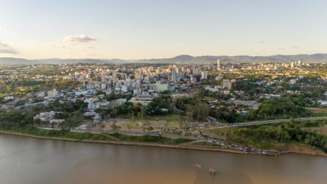 A nova regra entra em vigor em um momento em que o município acompanha desdobramentos de investigações sobre obras públicas e gestão de recursos. (foto: Reprodução)