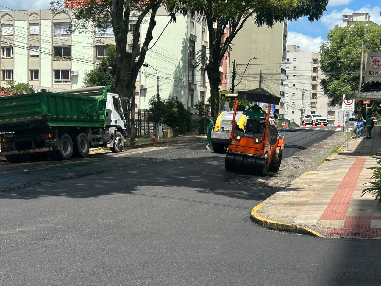 Confira as obras que causam bloqueios de trânsito neste sábado (24) em Caxias do Sul