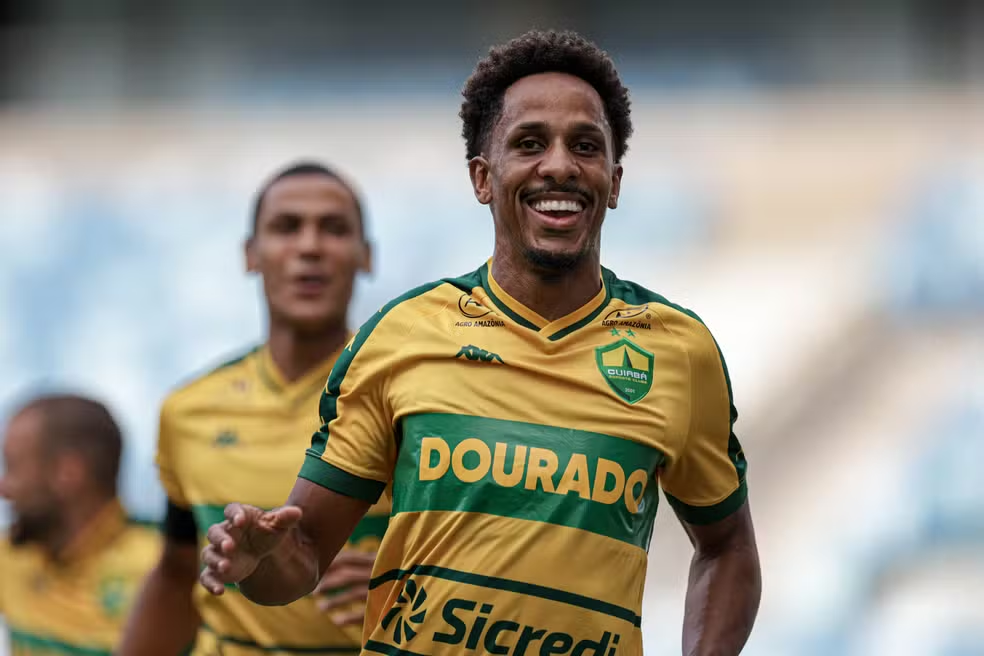 Juventude busca contratação de volante do Cuiabá