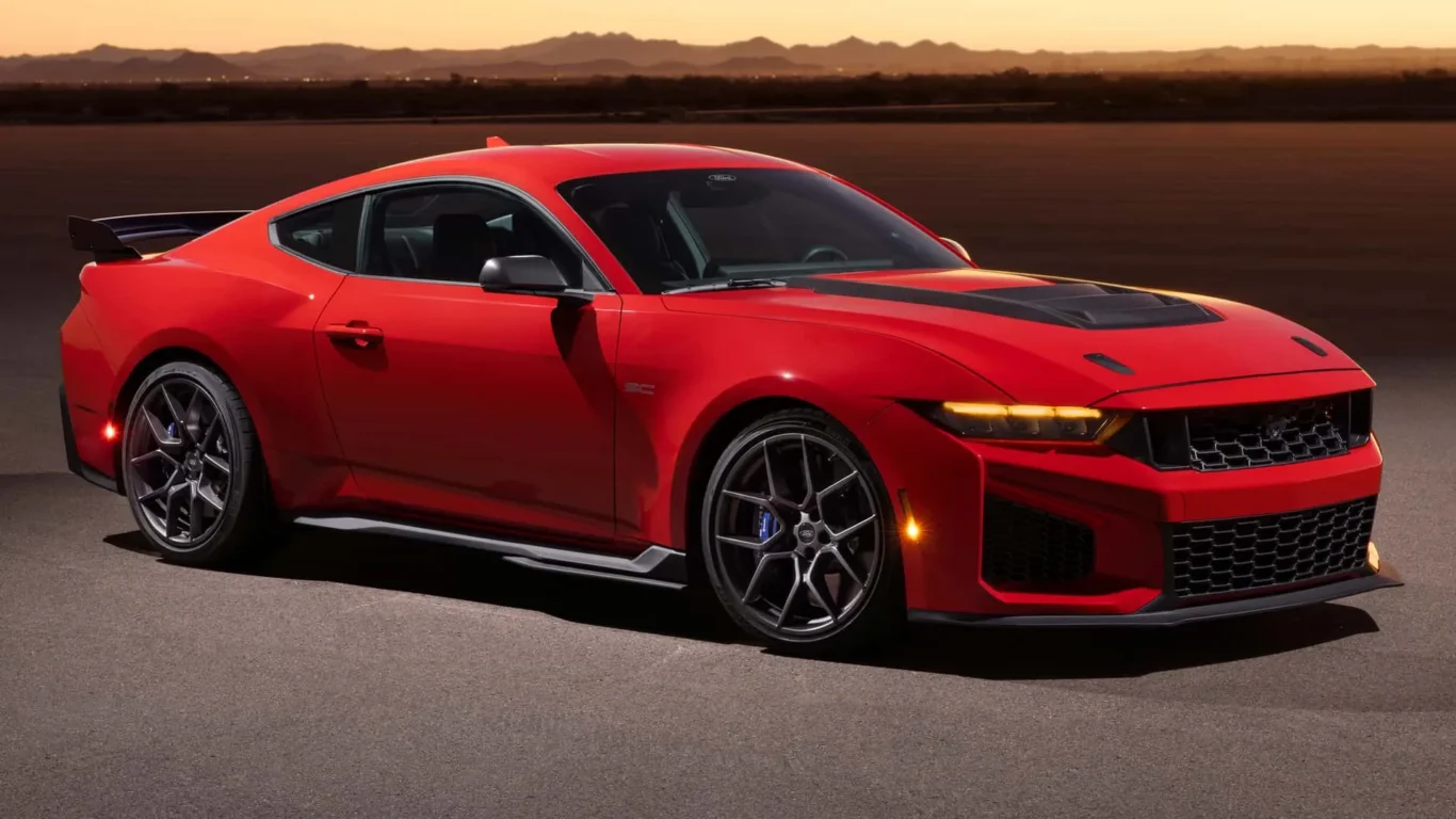 Mustang Dark Horse SC