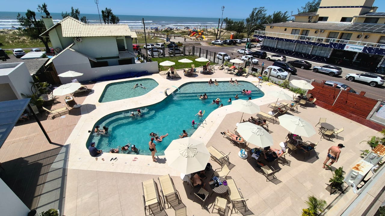 Litoral 2026: Hotel Bolzan inaugura piscina aquecida de 110 mil litros e reforça tradição familiar em Areias Brancas