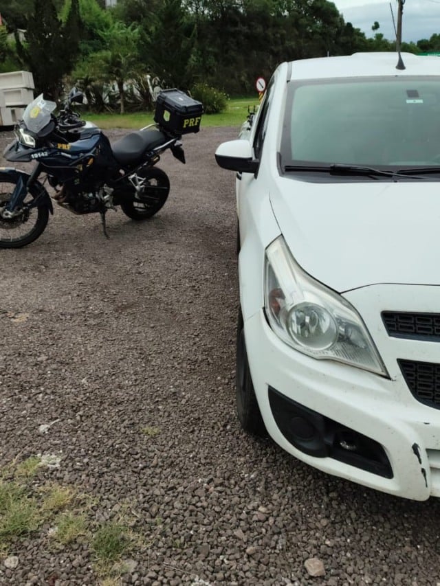 As abordagens ocorreram na BR-470, em trechos que compreendem os municípios de Nova Araçá, Vila Flores e São Pedro da Serra. (Foto: PRF)