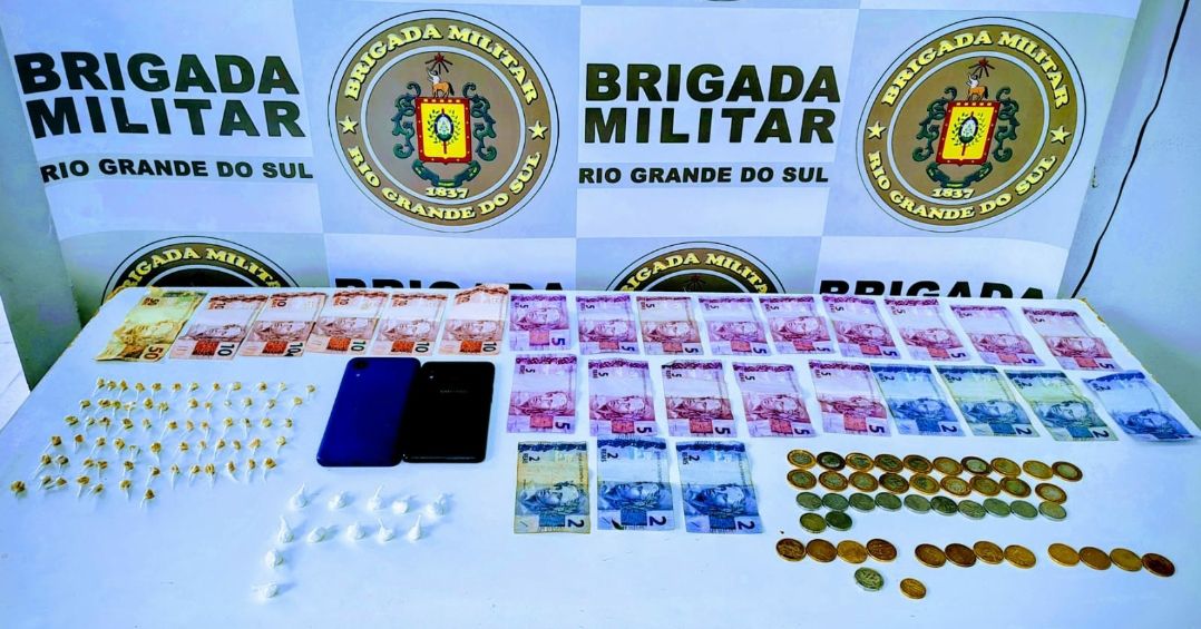 Homem é preso com 79 porções de drogas no bairro Industrial, em Farroupilha