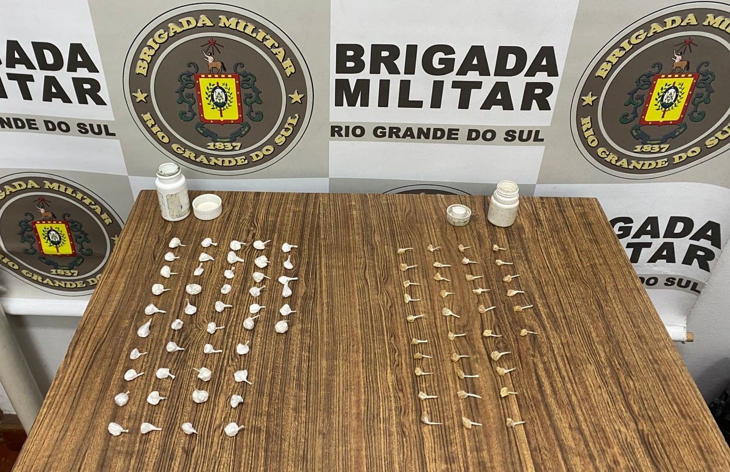 Homem é preso com 82 porções de drogas em Farroupilha