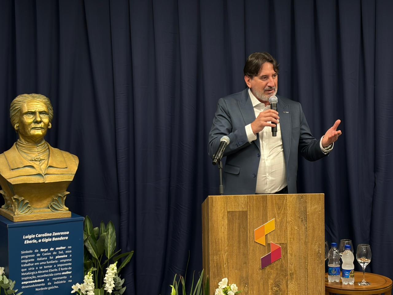 Em Caxias do Sul, Paulo Scopel toma posse do Simecs projetando ano desafiador para a indústria