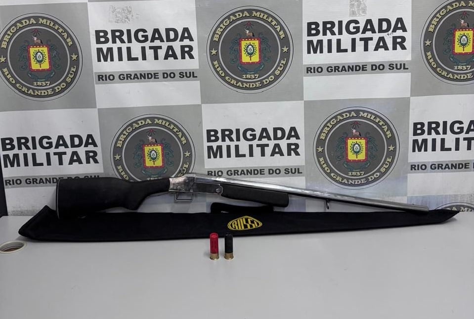 Dois homens são presos por porte ilegal de arma de fogo em Caxias do Sul