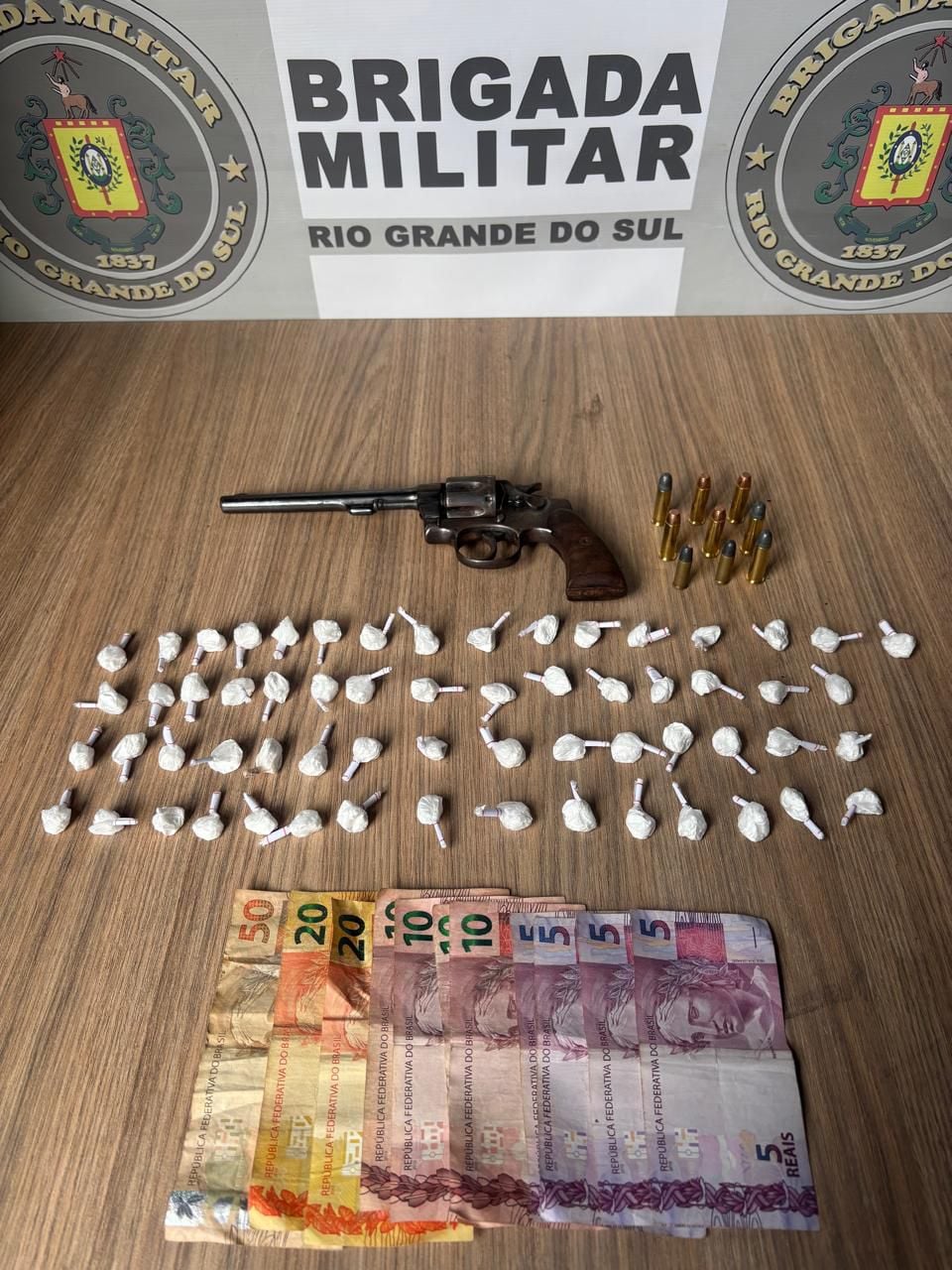 Mulher é presa por tráfico de drogas em Bento Gonçalves