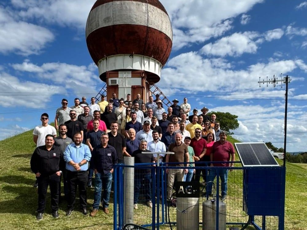 Comitiva gaúcha faz visita técnica a Santa Catarina para conhecer sistema antigranizo