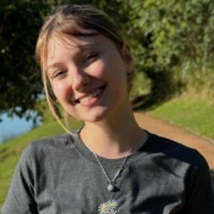 Morre aos 19 anos a influenciadora Isabel Veloso, em Curitiba