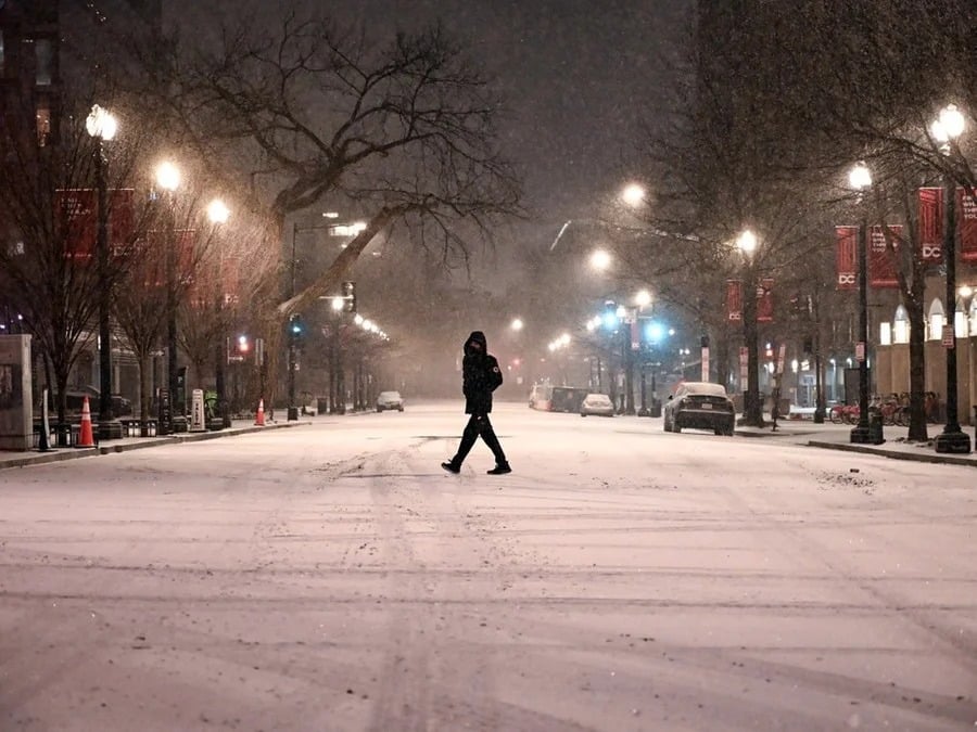 Tempestade ártica “catastrófica” avança nos EUA e afeta 240 milhões de pessoas