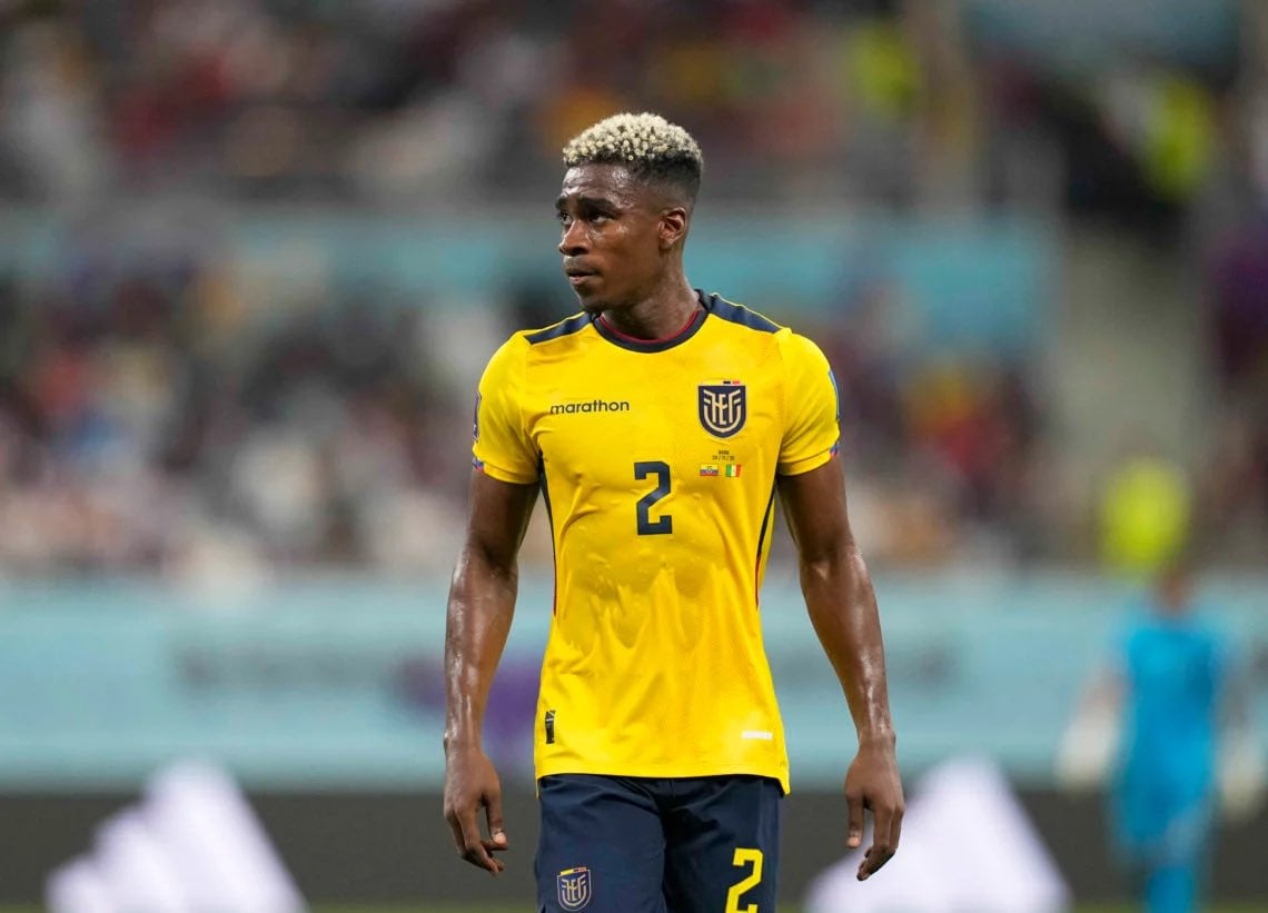 Inter negocia com zagueiro equatoriano e avalia volante uruguaio