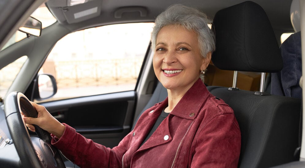 Renovação automática da CNH exclui motoristas com 70 anos ou mais