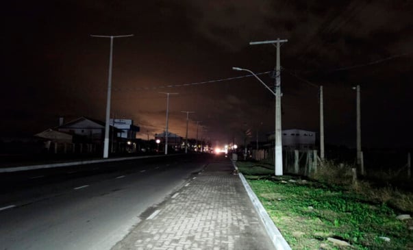 A CEEE Equatorial confirmou que a interrupção foi causada por uma falha em uma linha de transmissão. (Foto: Rafael Ribeiro/Litoral na Rede)
