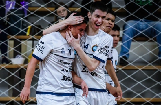 AAPF passa a contar com equipe adulta profissional