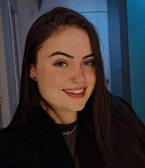 Cassia Girardi do Nascimento foi morta a tiros de espingarda calibre 12. (Foto: Reprodução/Arquivo Pessoal)