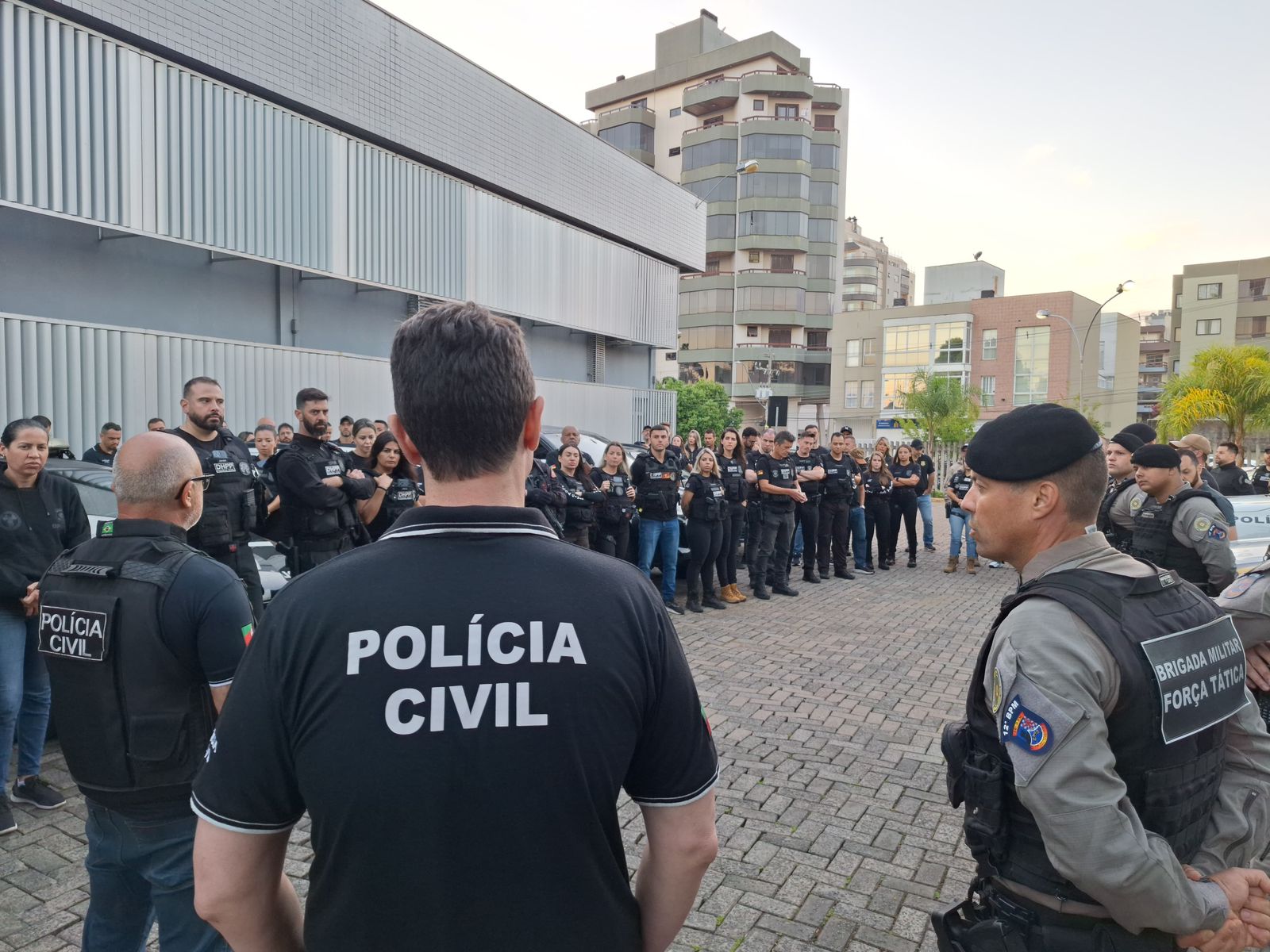 Operação contra lavagem de dinheiro apura possível execução ligada ao tráfico em Caxias do Sul