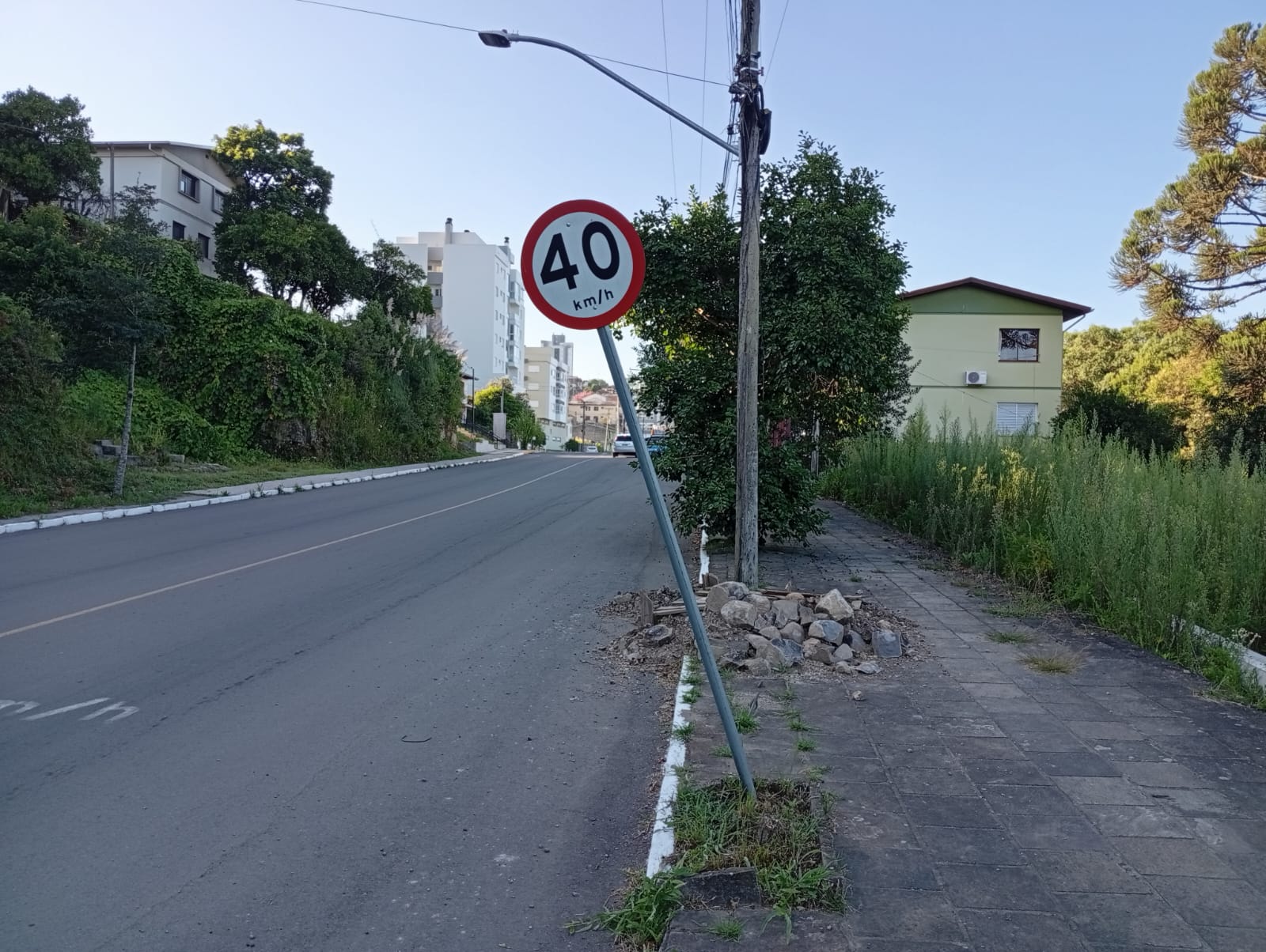 Placas de sinalização são depredadas no bairro Nova Vicenza em Farroupilha