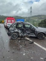  A colis&atilde;o ocorreu neste s&aacute;bado (14), envolvendo um Volkswagen Up e um Volkswagen Gol. (Fotos:  Marcio Prado)
