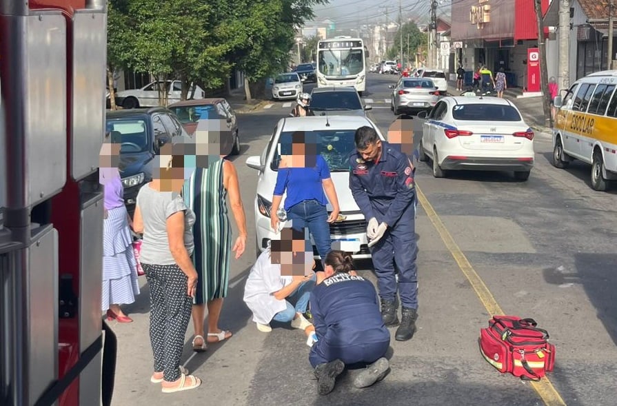Menino de 11 anos em bicicleta é atingido por carro no Progresso, em Bento Gonçalves