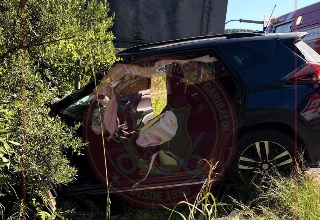 Colisão entre carreta e carro deixa um ferido na RSC-453, em Garibaldi